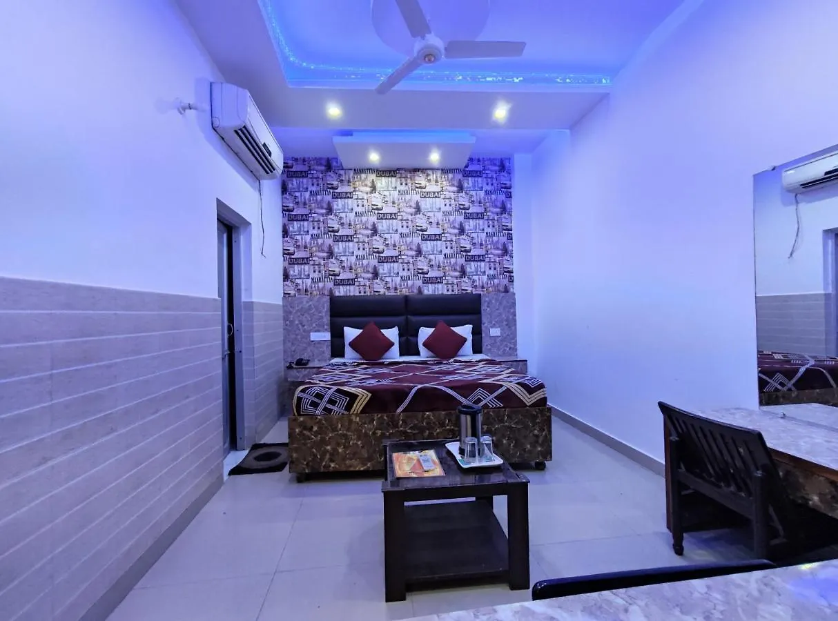 Rebirth Hotel Chandigarh 3*,  India